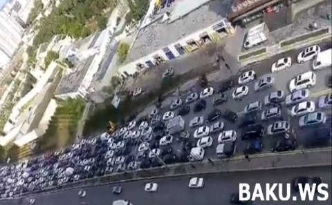 Bakının böyük prospektlərində hərəkət dayandı (VİDEO)