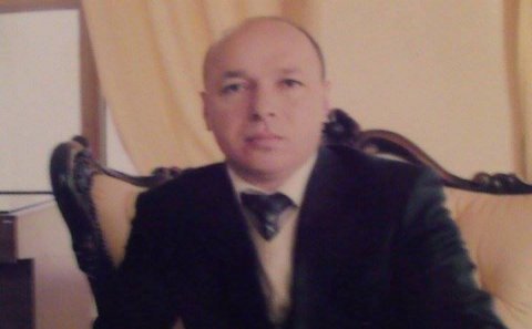 Azərbaycanda direktor “zavuç”u döydü - Arvadına görə + Foto