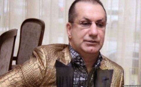 Rusiyalı milyonçu şairi Azərbaycanda kimlər aldadıb?