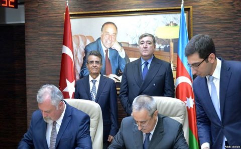 1043 nəfər Azərbaycandan çıxa bilməz