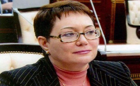 Deputat oğlunun şəriki Moskvada qandalladı - Təfsilat