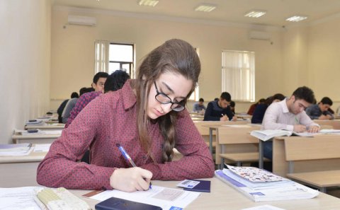 Orta məktəbdə inşa yazmaq məcburi olacaq