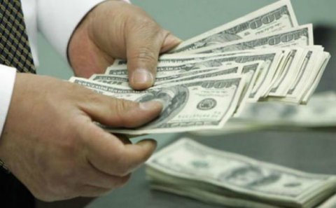 Dollar bahalaşır