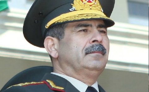 Zakir Həsənov Silahlı Qüvvələrin şəxsi heyətini təbrik edib
