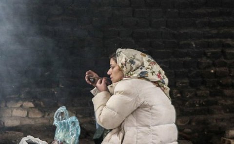 Məzarda yaşayan Nilufər ağladı - 
