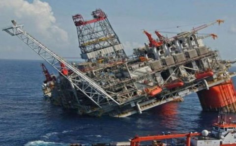 SOCAR-ın platformasında meydançanın bir hissəsi çökdü