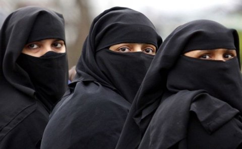 Mərakeşdə çarşab istehsalı və satışına qadağa qoyuldu 