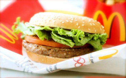“McDonald`s”ın hamburgerlərindəki ət həqiqi deyil