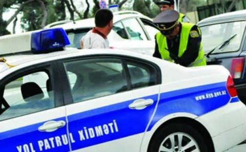 Şirvan yol polisindən ağlasığmaz hərəkət: vətəndaşı təhqir edib döydülər - VİDEO