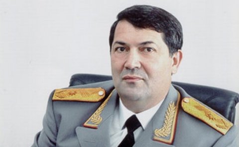 Ramiz Zeynalovu qanunu pula dəyişənlərlə nə birləşdirir? – Generalın təqaüdə çıxmamasının şok səbəbi