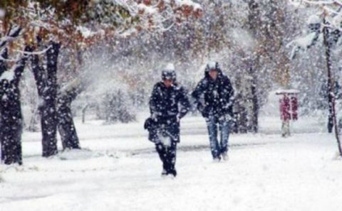Hava XƏBƏRDARLIĞI: Qar yağacaq, yollar buz bağlayacaq