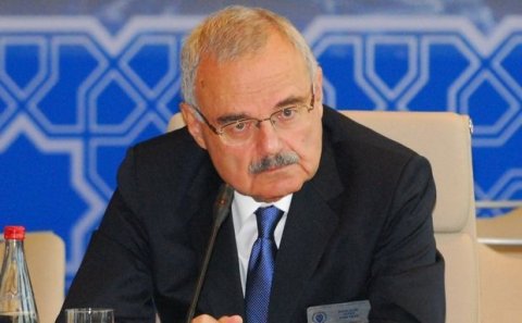 Baş nazir sürücülük vəsiqələri ilə bağlı qərarında dəyişiklik etdi