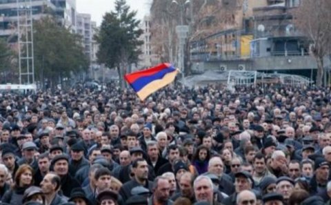 “Qarabağı Azərbaycana qaytarın, övladlarımızın ölməsini istəmirik” – Ermənilər ETİRAZA QALXIR