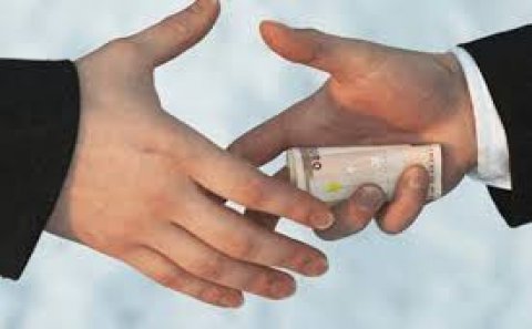 Fövqəladə hallar nazirinin müavini həbs edildi - Rüşvətə görə