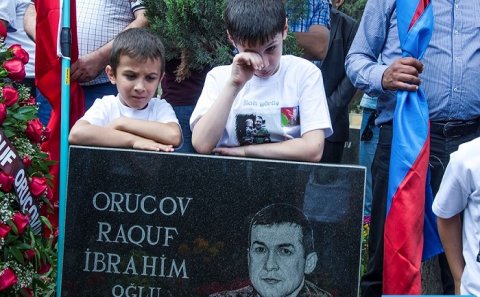 Şəhid polkovnikin oğlundan atasına MÜRACİƏT – FOTO
