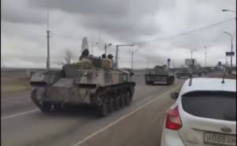 Azərbaycanlı sürücüləri şil-küt etdilər – Rusiya tank yeritdi+Video