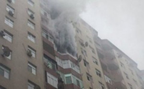 Bakıda yaşayış binasında yanğın həyəcanı