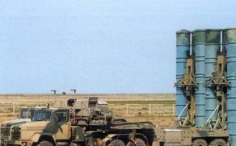 Rusiya Ermənistana yenidən silahlar ötürür-Regionda aqressiya