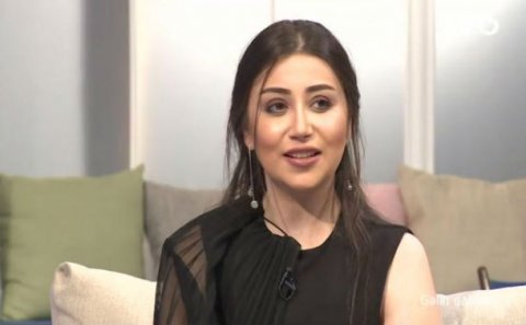 “Ərimin həyatında başqa qadın var idi” - Müğənni efirdə ağladı