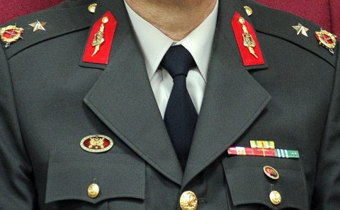 İki general Almaniyadan sığınacaq istədi