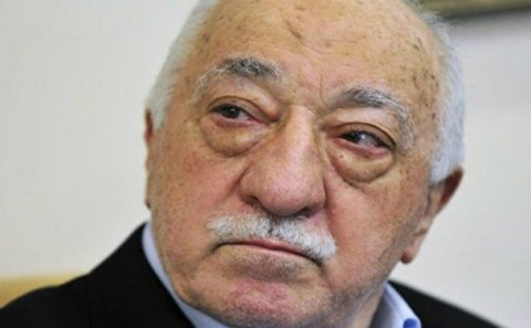 Fətullah Gülən Türkiyə vətəndaşlığından məhrum olundu