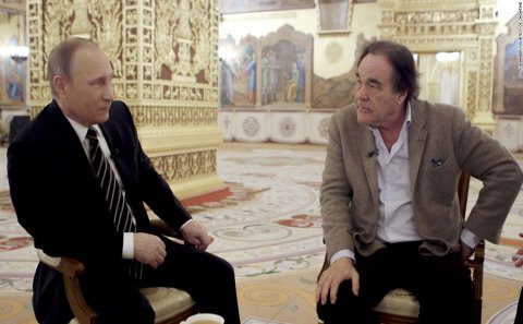 “Tramp Kremlin cibindədir” şərhi Putini güldürdü
