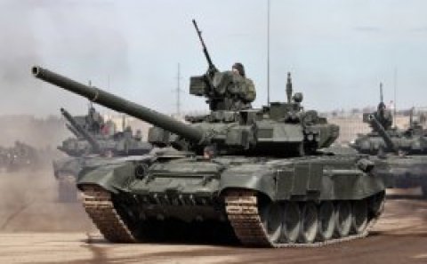 Rusiya yüzlərlə T-90 tankını hara göndərir...