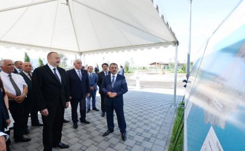 İlham Əliyev Pirallahıda - FOTOLAR