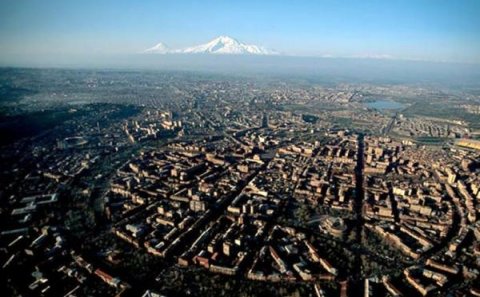 Sarkisyan İrəvanı itirir