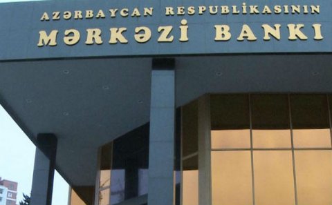 AMB şənbə gününü banklar üçün iş günü elan etdi