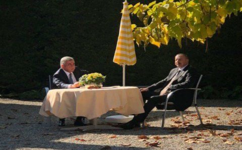 İlham Əliyevlə Sarkisyanın təkbətək görüşü keçirildi