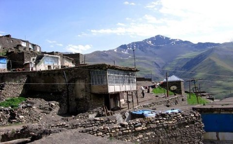 Güclü külək Qubanın Xınalıq kəndində fəsadlara səbəb oldu