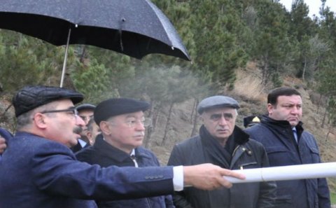 Kəmaləddin Heydərov sürüşmə ərazisində – FOTOLAR