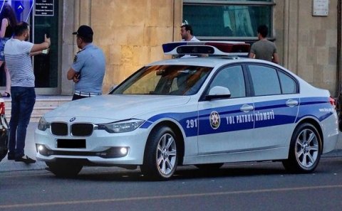 “Ayıq sürücü”nü yol polisi ilə birgə işləməkdə ittiham edirlər – VİDEO