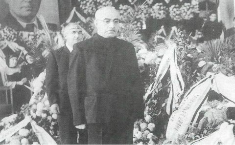 Mircəfər Bağırovun siyahıdan sildiyi erməni yazıçı və onun havadarları - Qohumu sirləri açdı
