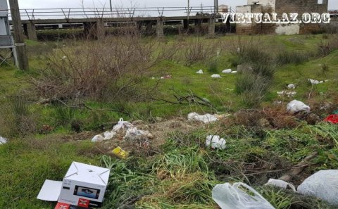 Biabırçılıq: Bayram günləri Pirşağı qəbiristanlığına gedən yolu zibilxanaya çevirdilər