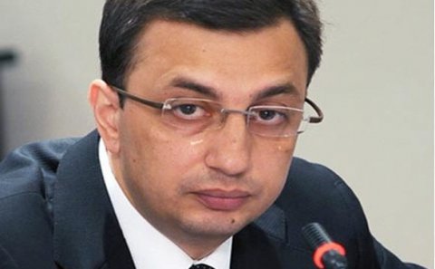 Siyavuş Novruzov Rüfət Aslanlını sərt tənqid etdi