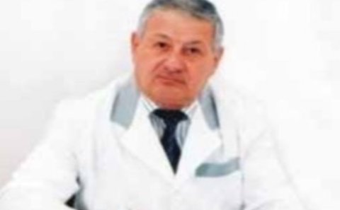 Məşhur baş həkimin əl-qolunu bağlayıb, evindən pul apardılar
