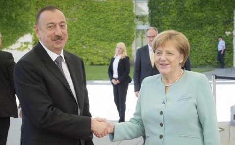 Merkel İlham Əliyevə məktub göndərdi