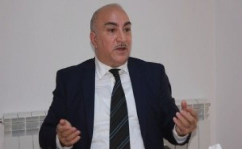 Deputat ərəb qonşularından şikayətləndi – “Əxlaqa uyğun olmayan işlərlə məşğul olurlar”