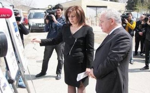 Eks nazirin qovduğu xidmət rəisinə vəzifə verildi