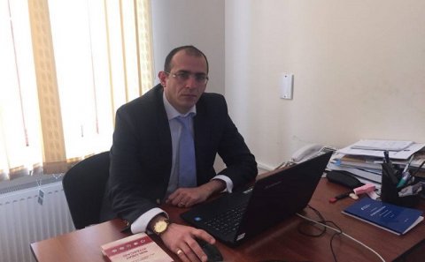 Alimdən etiraz: Tariximizdəki bu erməni tələffüzünü silin!