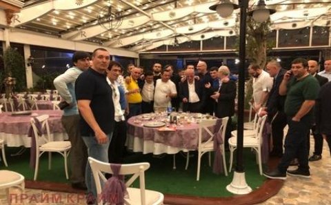 Lotu Quli toyda içib xanımla belə oynadı - Video