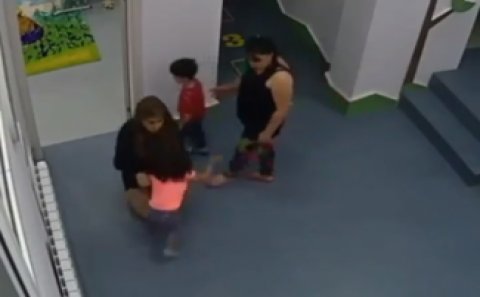 Bakıda özəl bağçada rəzalət – Uşaqlara işgəncə verilir (VİDEOFAKT)