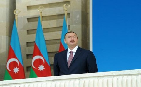 Prezident Azadlıq meydanında: hərbi parad başladı - Canlı