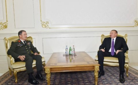 İlham Əliyev Hulusi Akarı qəbul etdi