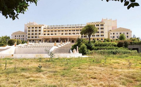 AST Telmanın XARABALIĞA dönmüş oteli tanınmaz halda - Fotolar