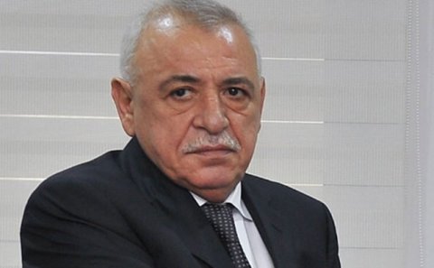 Deputat müalicə-sağlamlıq mərkəzi tikdirir