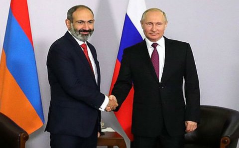 Paşinyanın müharibə qorxusu: O, Moskvaya niyə yalvarır? 
