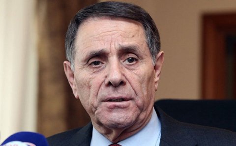 İntihar etmək istəyəni Novruz Məmmədov xilas edib